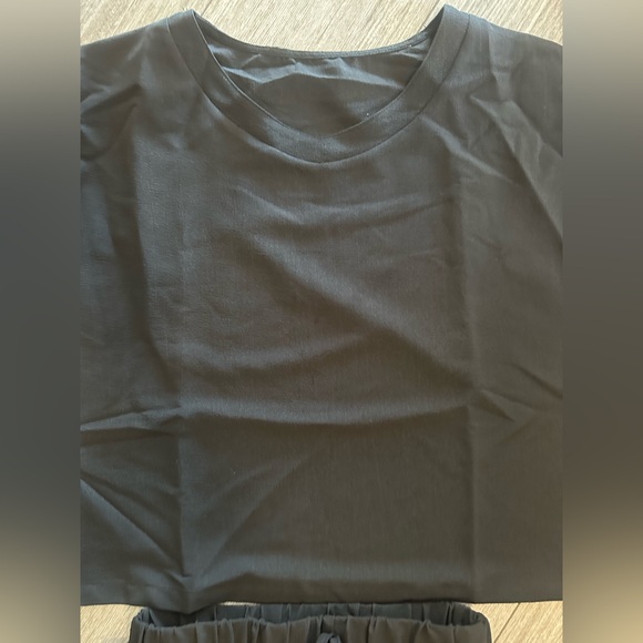 Black Women's Shorts Set - Picture 2 of 3